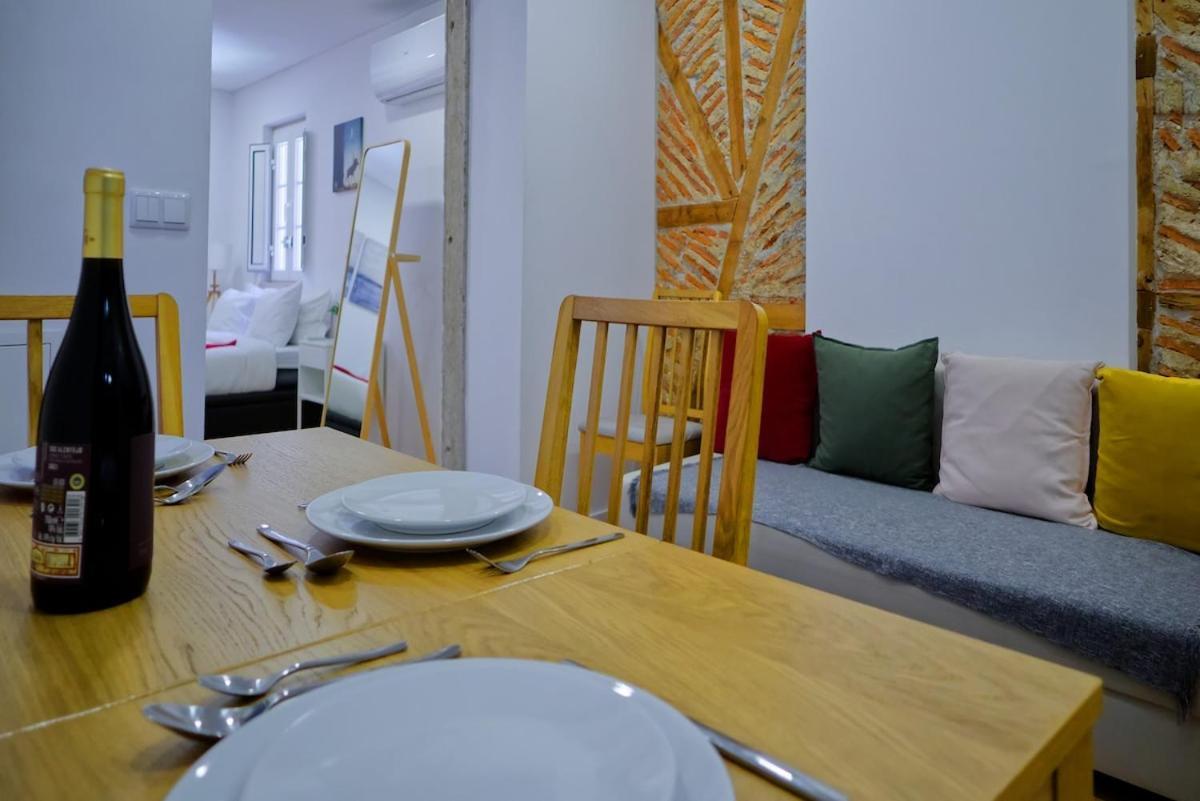 Cozy & Modern Retreat In Lissabon