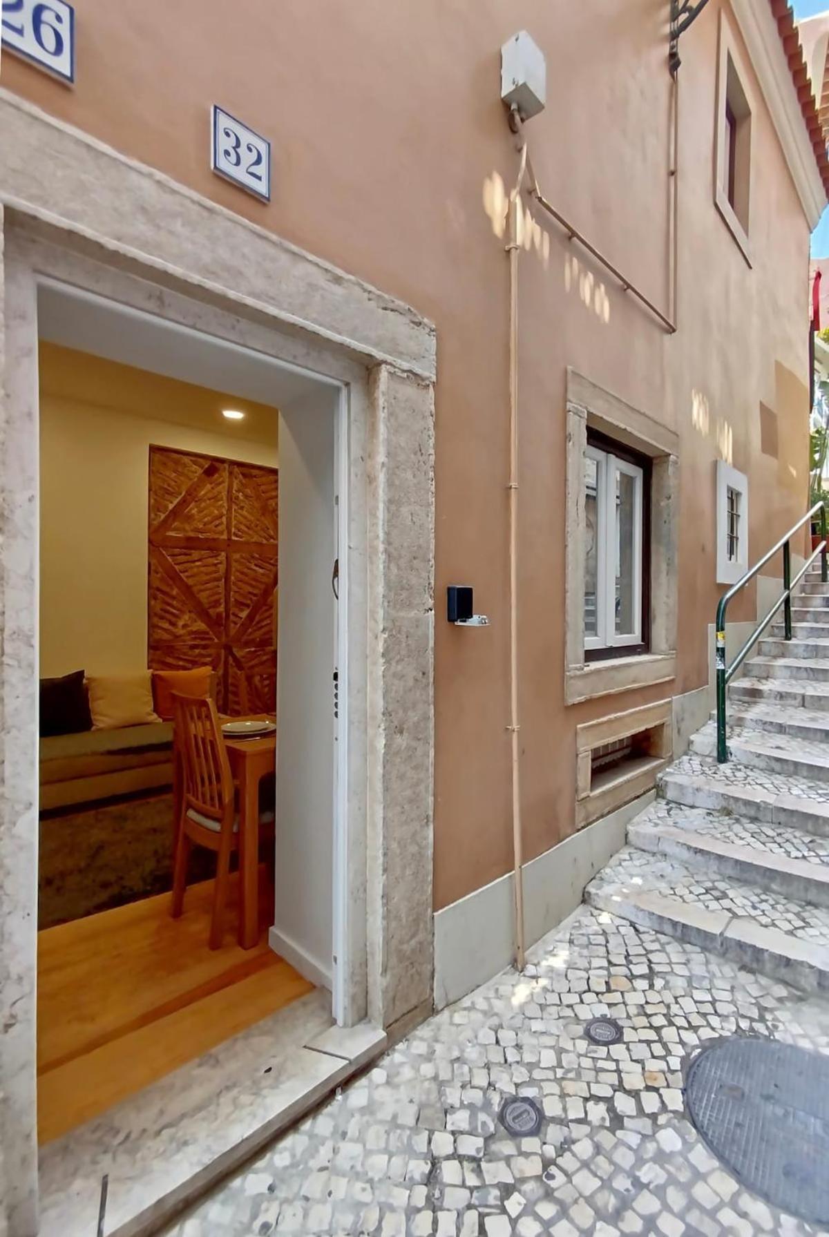 Cozy & Modern Retreat In * Lissabon